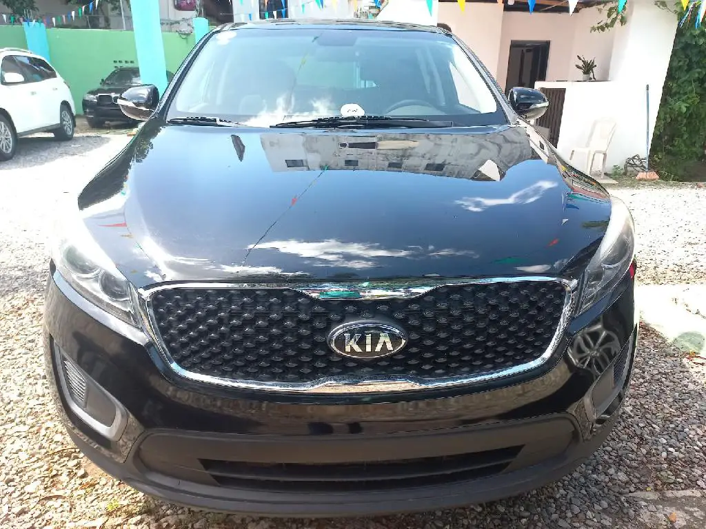 KIA SORENTO NEGRA 2016 DE 4 CILINDROS 19800 Foto 7168781-1.jpg