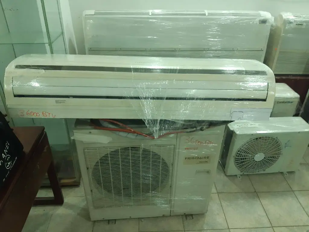 Oferta!! Aires acondicionado split de 36000 BTU Foto 7169150-O1.jpg