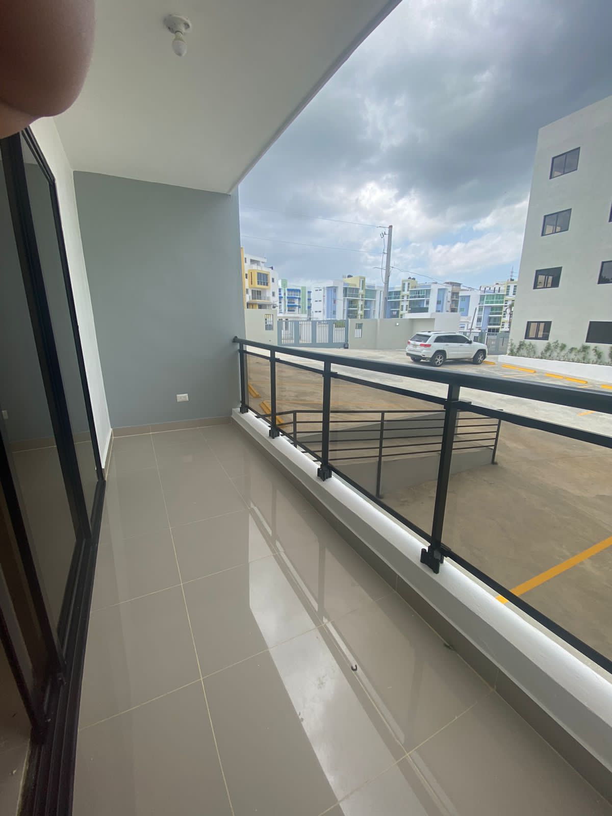 Apartamento amplio LISTO 106Mts Av. Jacobo Majluta Foto 7169314-j3.jpg