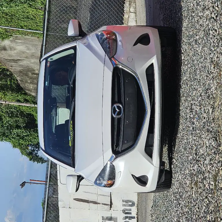 Mazda demio 2018 Full Foto 7169702-1.jpg