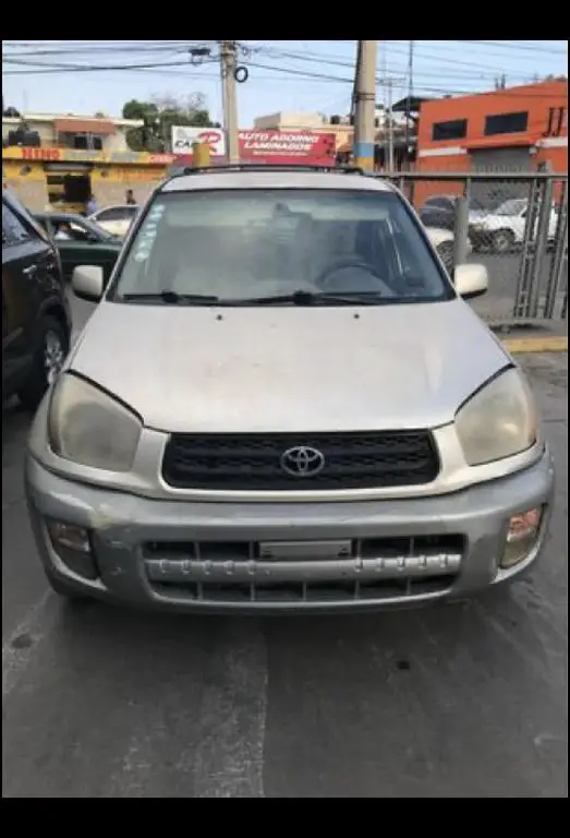 Vendo Toyota Rav-4 2001 Oportunidad para mecanico y/o pintor Foto 7169878-1.jpg