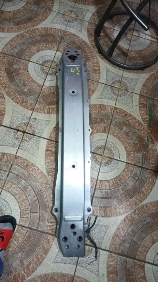 base bumper vitz 2015-2018 usado original  Foto 7171063-1.jpg