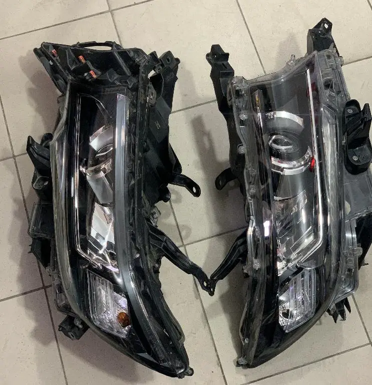 PANTALLA TOYOTA PRADO 2018 LH-RH  Foto 7171071-1.jpg