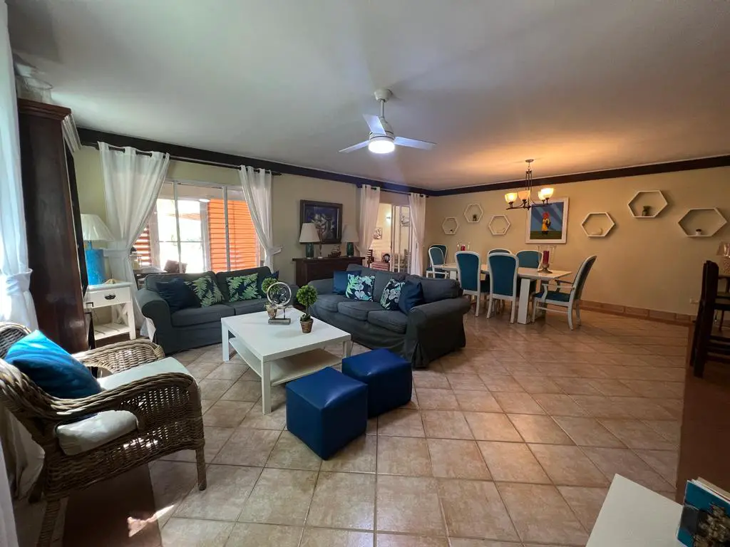 Villa en Venta y Alquiler en Juan Dolio  Foto 7171240-5.jpg