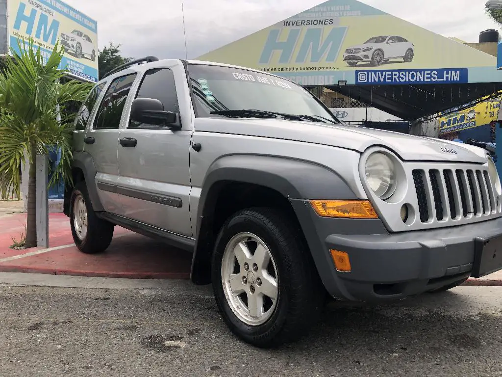 Jeep liberty Diésel 2005 Nuevo Foto 7172041-7.jpg