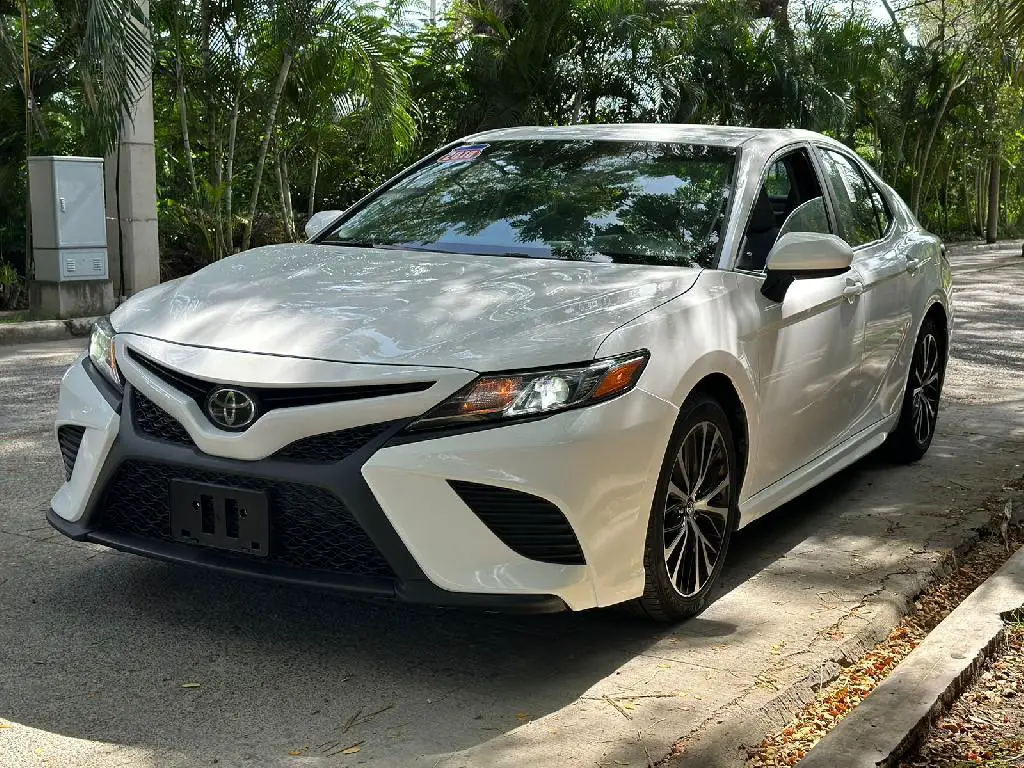 Toyota Camry SE 2018 en Duarte Foto 7172865-1.jpg