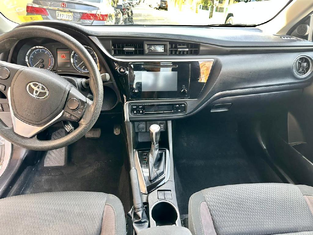 Se Vende en OFERTA! Toyota Corolla LE 2019  Clean Recién Im Foto 7173457-5.jpg