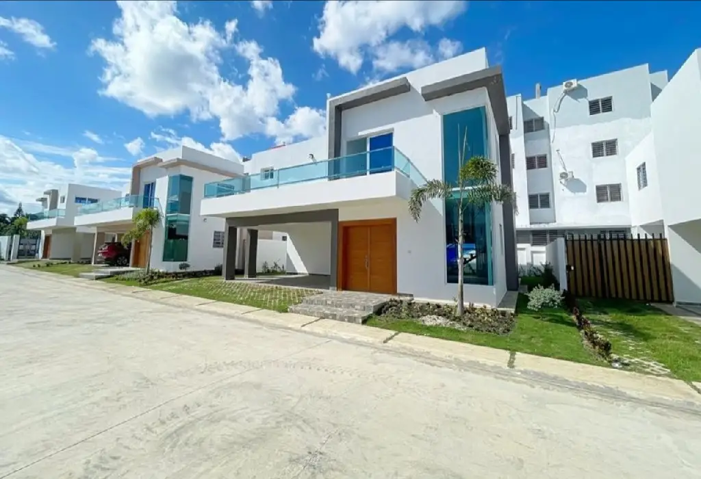 Casa moderna en Santiago De Los Caballeros a minutos del Aer Foto 7174279-1.jpg