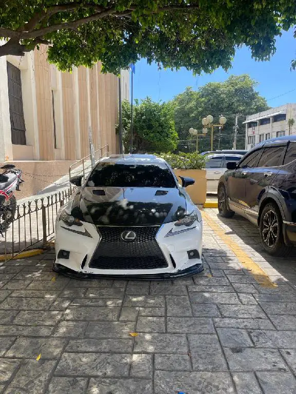Lexus 2016 Foto 7174338-c1.jpg
