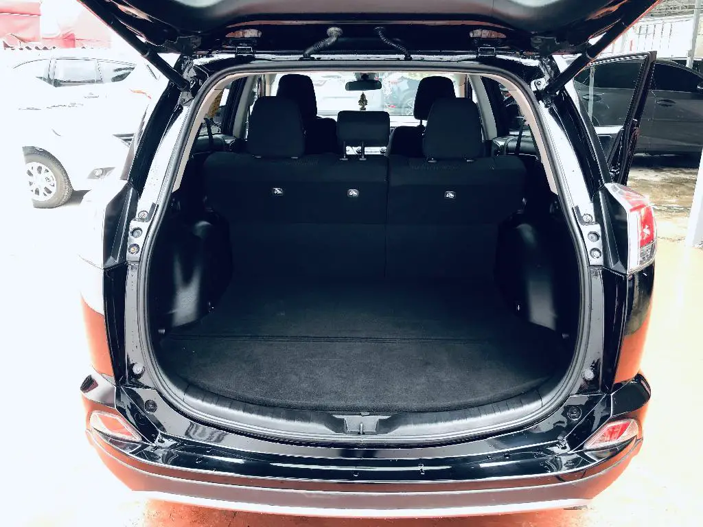 Toyota Rav4 2018 en Santo Domingo Este Foto 7174423-5.jpg