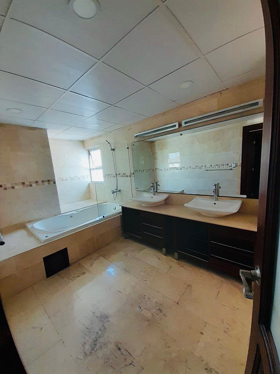 VENDO y ALQUILO Penthouse de 3 Niveles con Ascensor privado. Foto 7174444-v1.jpg