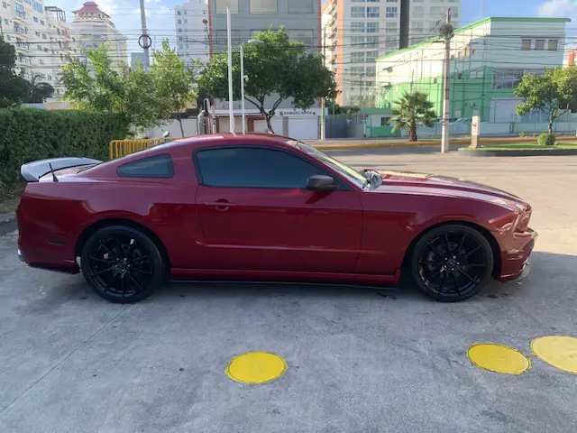 Se vende Ford Mustang 2014 V6 Foto 7174555-4.jpg