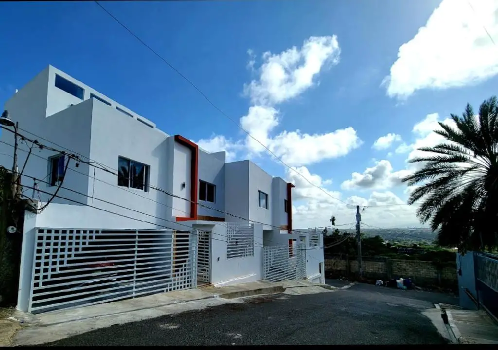 Casas de 3 Niveles en Venta RD12700000 en Sto Dgo Oeste Foto 7174699-G1.jpg