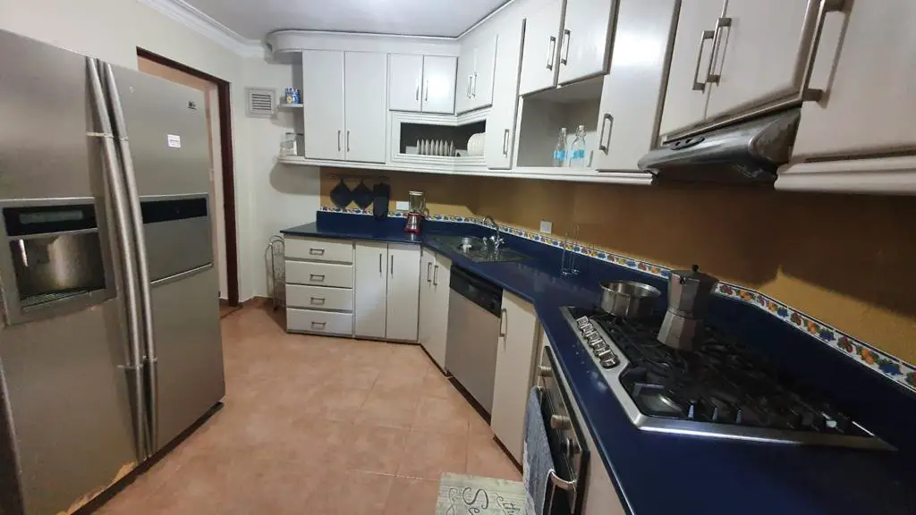 APARTAMENTO EN ALQUILER UBICADO EN EL SECTOR LOS CACICAZGOS Foto 7174840-2.jpg