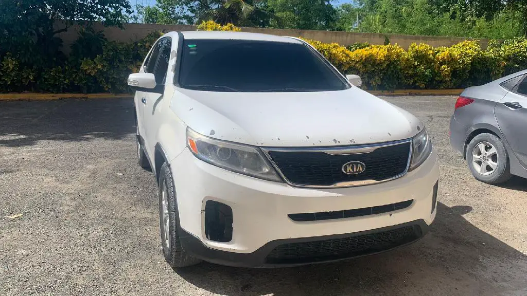 VENDO KIA SORENTO 2014 en La Altagracia Foto 7175081-3.jpg