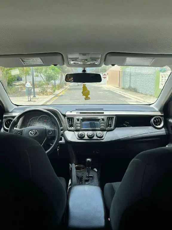 TOYOTA RAV4 LE 2015 44 Foto 7175827-3.jpg