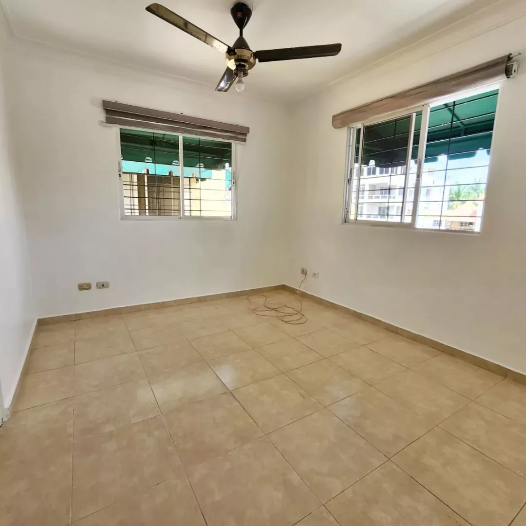 Vendo apartamento en Don Honorio 4to piso remodelado  Foto 7175846-3.jpg