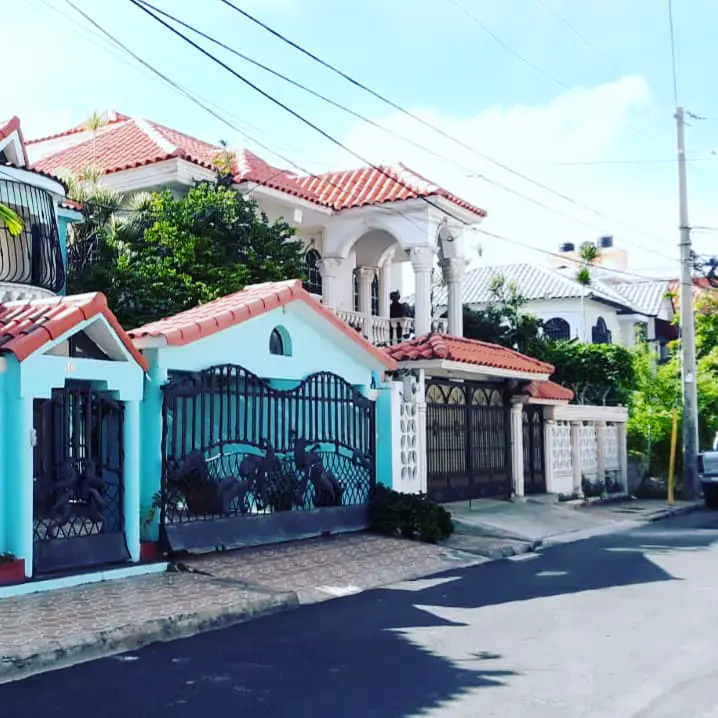 VENDO CASA EN LOS CORALES DEL SUR CON VISTA AL MAR Y PISCINA Foto 7175947-1.jpg