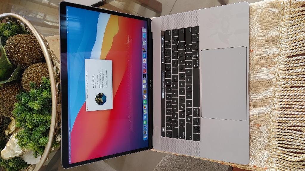 Macbook pro 2018 de 15 i7 6core 16gb  512gb ssd  radeon 560x de 4gb Foto 7176021-4.jpg