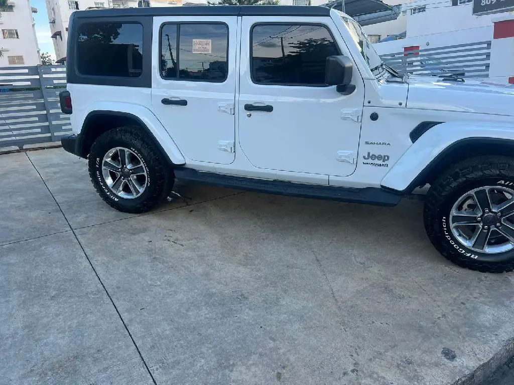 Jeep Wrangler limited sahara Foto 7176307-4.jpg