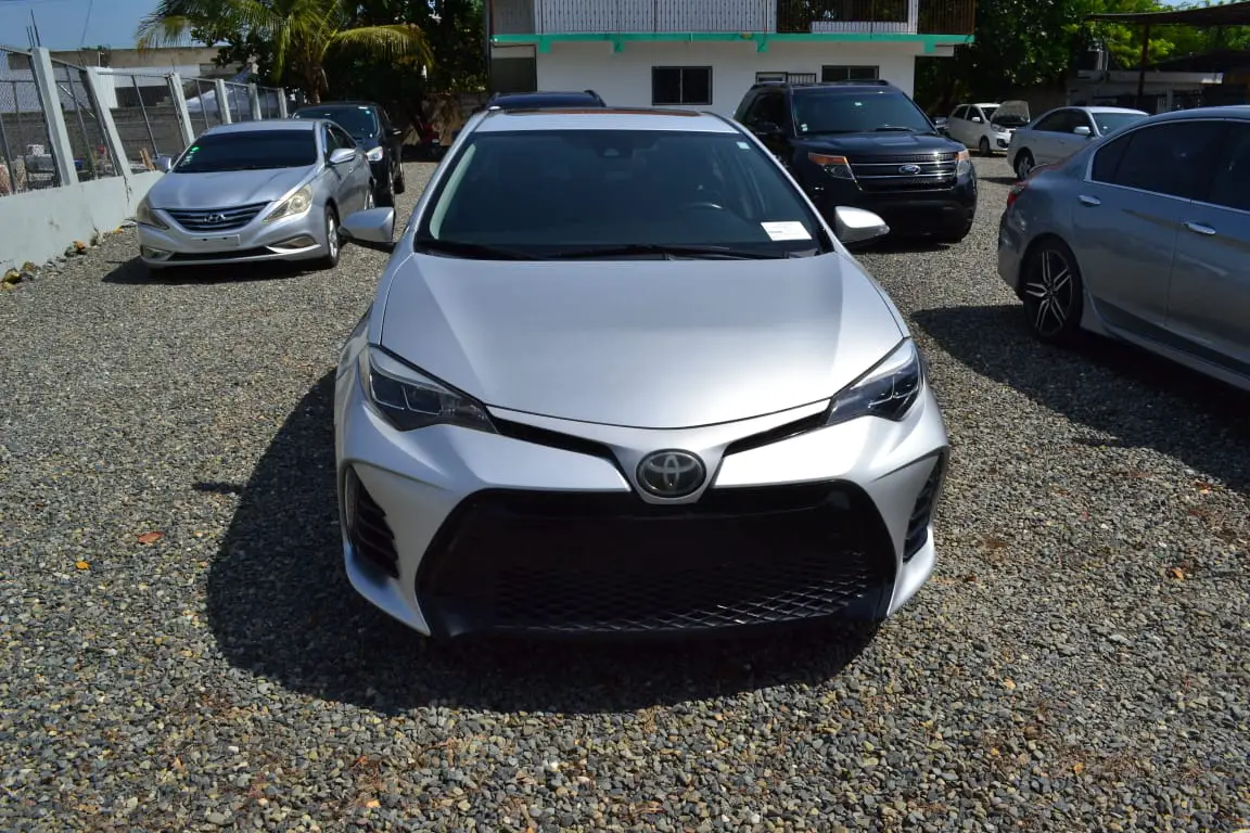 Toyota Corolla SE 2017 en Duarte Foto 7176761-1.jpg