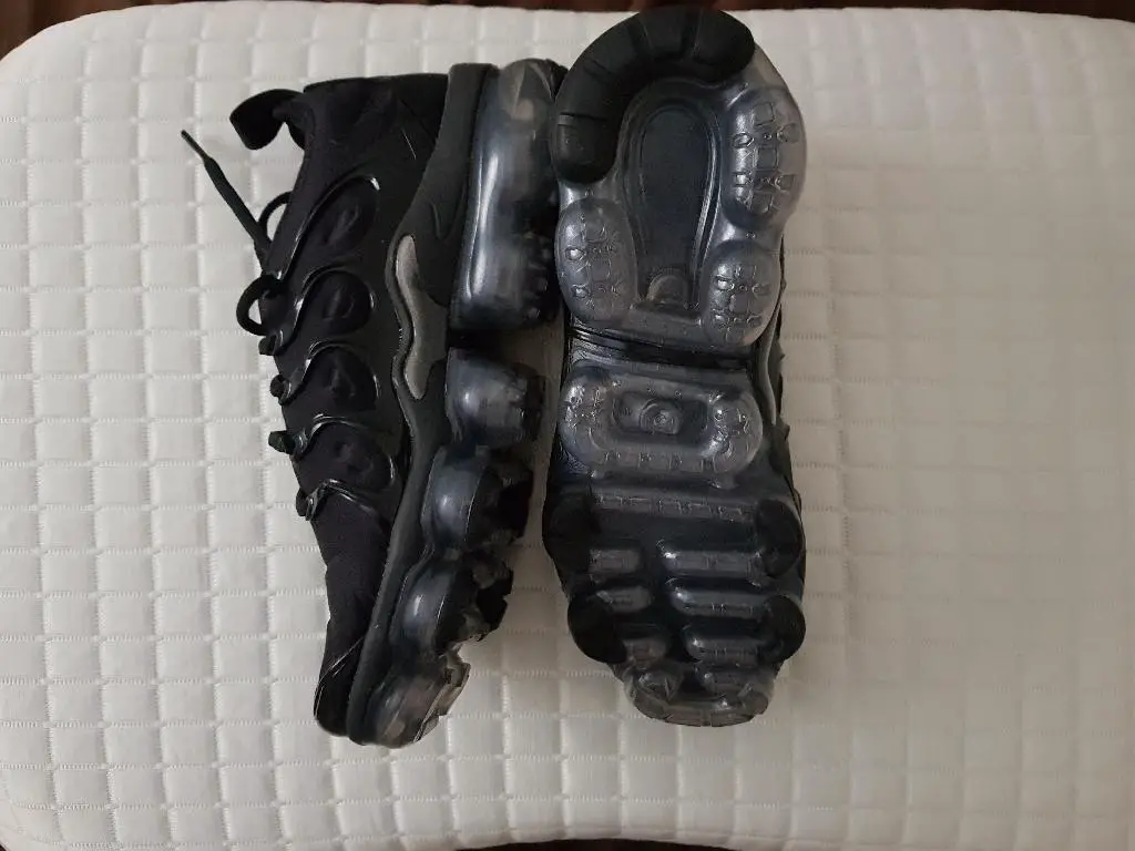 Nike Air vapormax pluz Negros size 7.5 ORIGINAL Foto 7177017-3.jpg