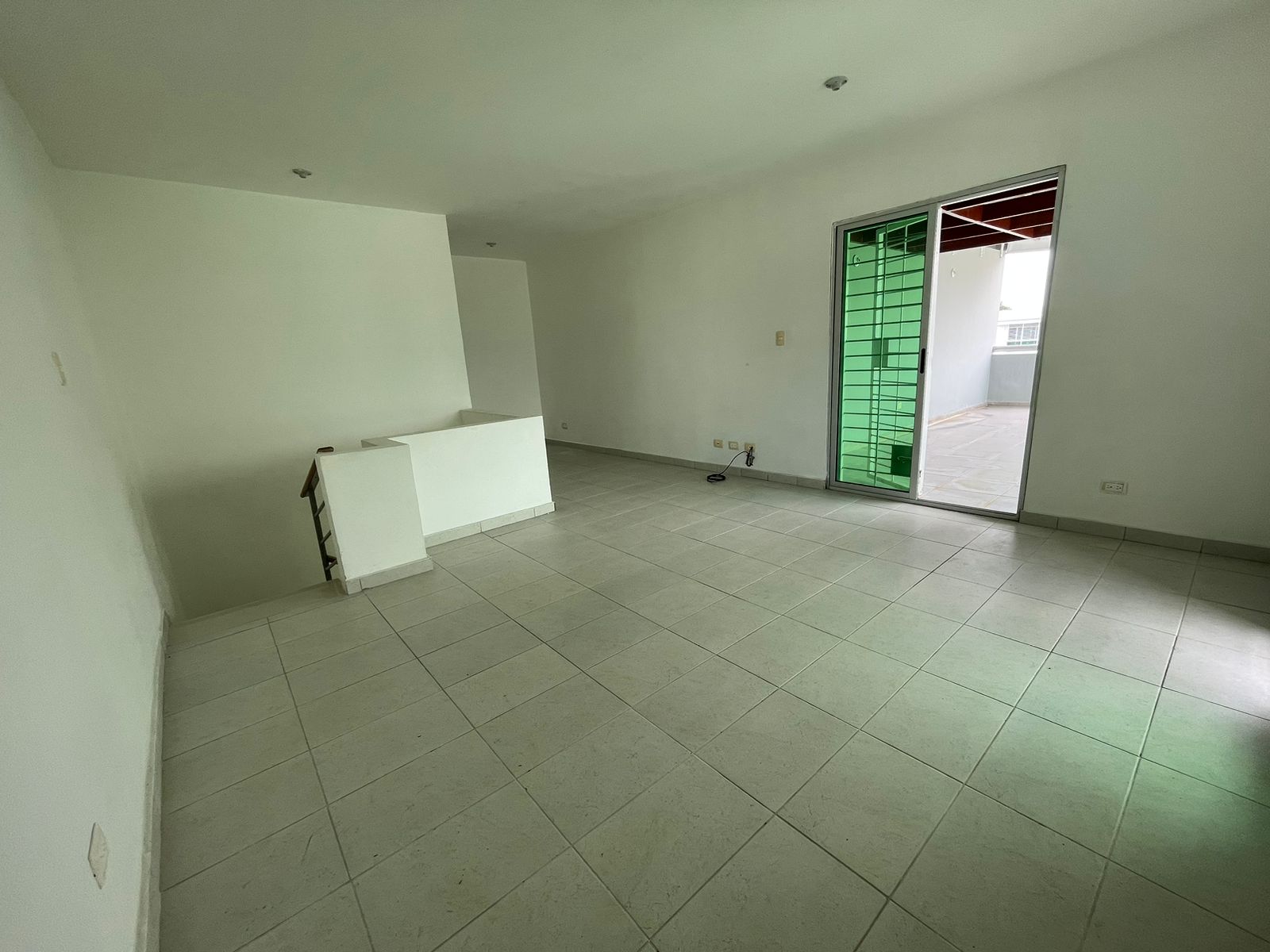 Penthouse en la Rep Colombia 3 Habitaciones 3 Baños 2 Par Foto 7177194-1.jpg