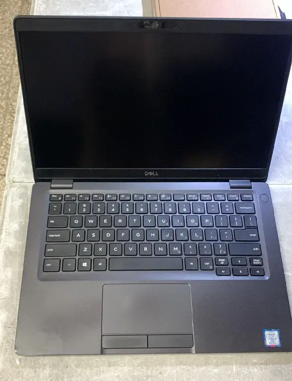 Dell Latitude 5300 I7 8th con 16 gb de Ram 256 ssd M.2 Foto 7177844-2.jpg