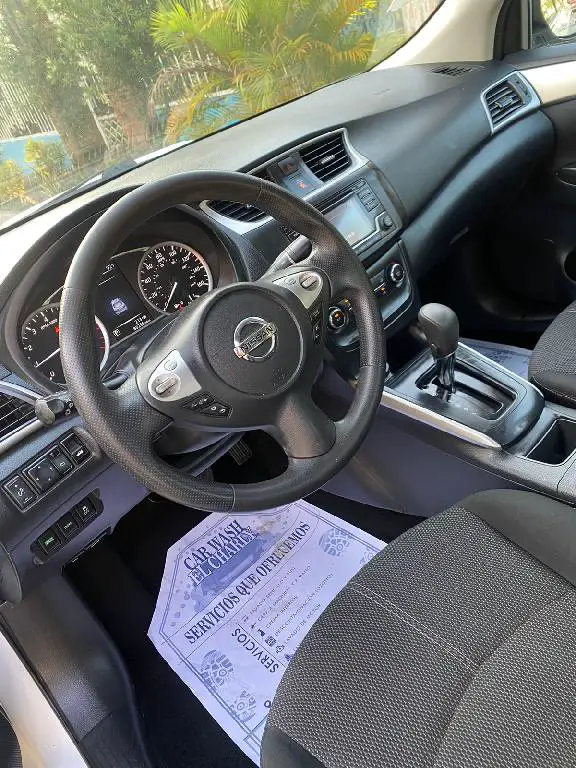 Nissan Sentra S 2018 Foto 7177909-4.jpg