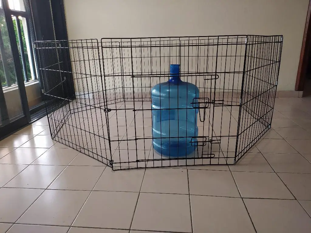 Corral para Perros Nuevo 24 Pulgadas de Alto Nuevo Foto 7177947-1.jpg