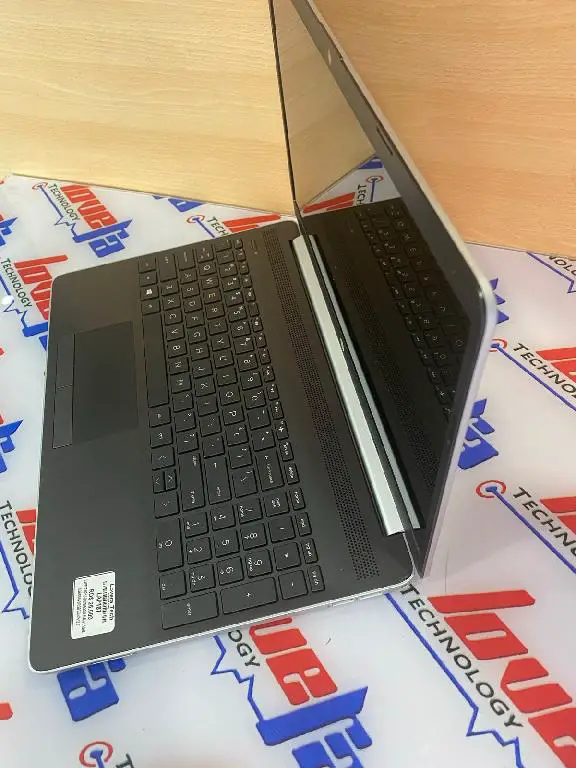 LAPTOP HP 15-DW0050OD i3-8145U 2.1GHZ 8GB DDR4 500GB TOUCH 1 Foto 7178333-2.jpg