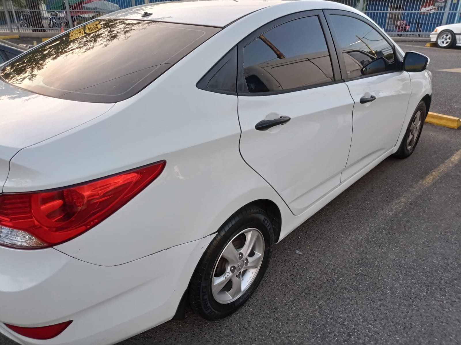 HYUNDAI ACCENT 2014 Foto 7178704-1.jpg