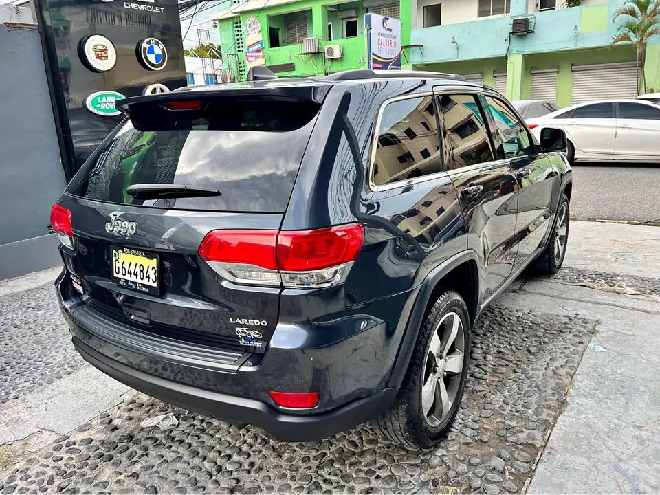 Jeep Grand Cherokee Laredo 2014 Foto 7179024-3.jpg