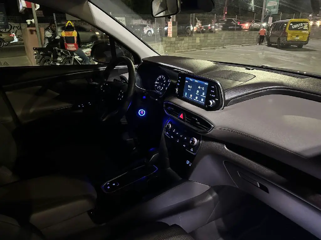 HYUNDAI SANTA FE SE 2019 Foto 7180645-2.jpg