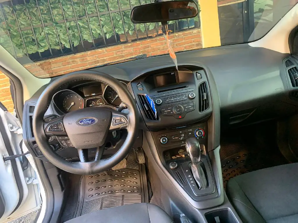 Vendo Ford Focus 2017 Foto 7183714-3.jpg