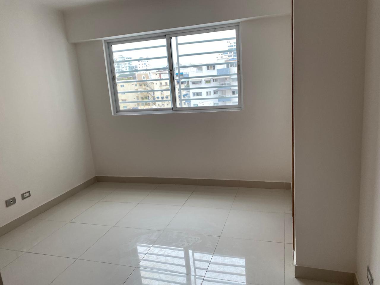 ALQUILO APARTAMENTO UBICADO EN LA CIUDAD REAL DISTRITO NACI Foto 7183973-4.jpg