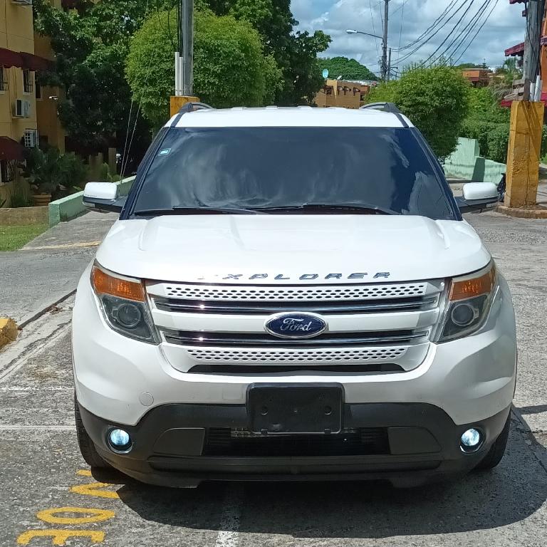 Vendo Ford Explorer Limited 2014 en Santo Domingo DN Foto 7184115-2.jpg
