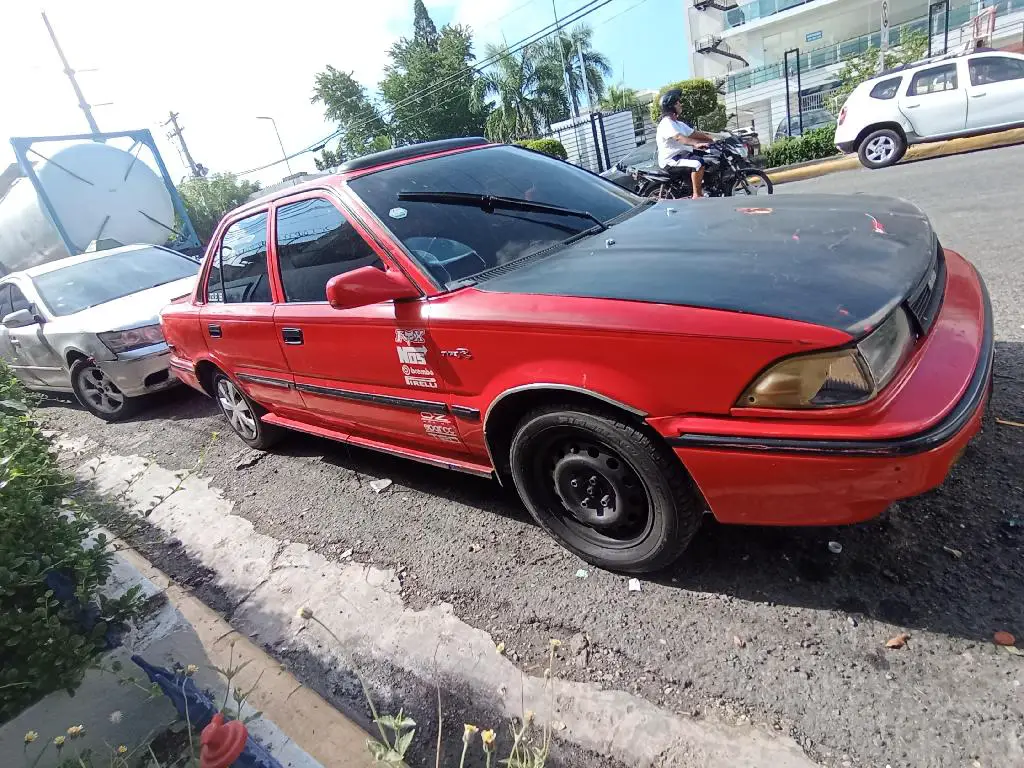 Toyota Corolla 89  Foto 7185943-1.jpg