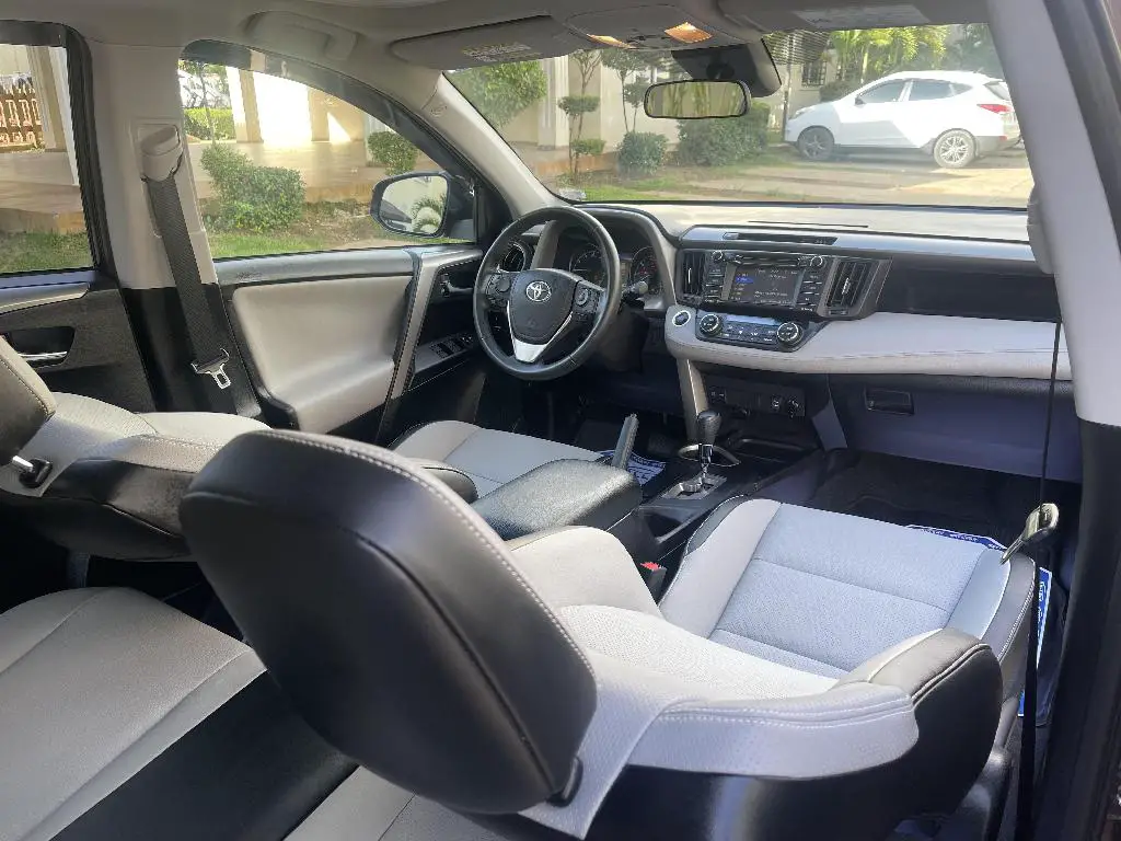 Toyota rav4 2018 XLE Foto 7188884-H3.jpg