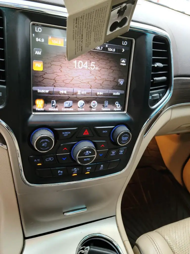 Jeep Grand Cherokee Overland 2014 Foto 7189860-G4.jpg