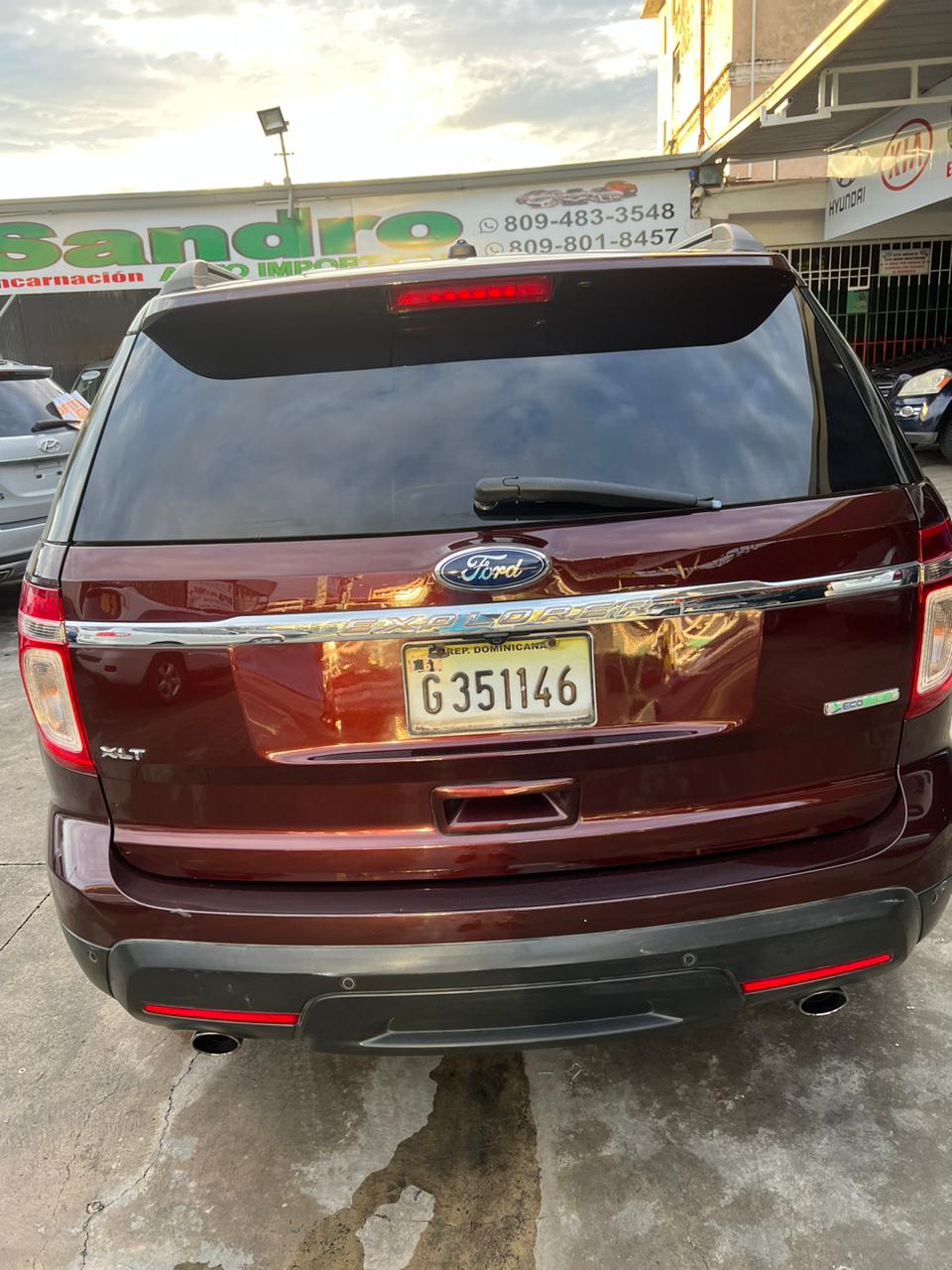 FORD EXPLORER XLT Foto 7189869-J6.jpg