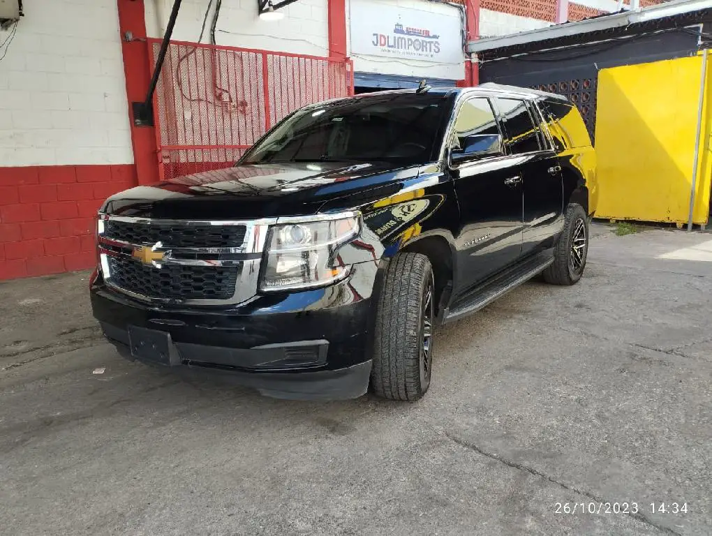 Chevrolet Suburban LT 2017 Foto 7189877-j1.jpg