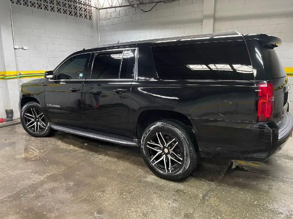 Chevrolet Suburban LT 2017 Foto 7189877-j9.jpg