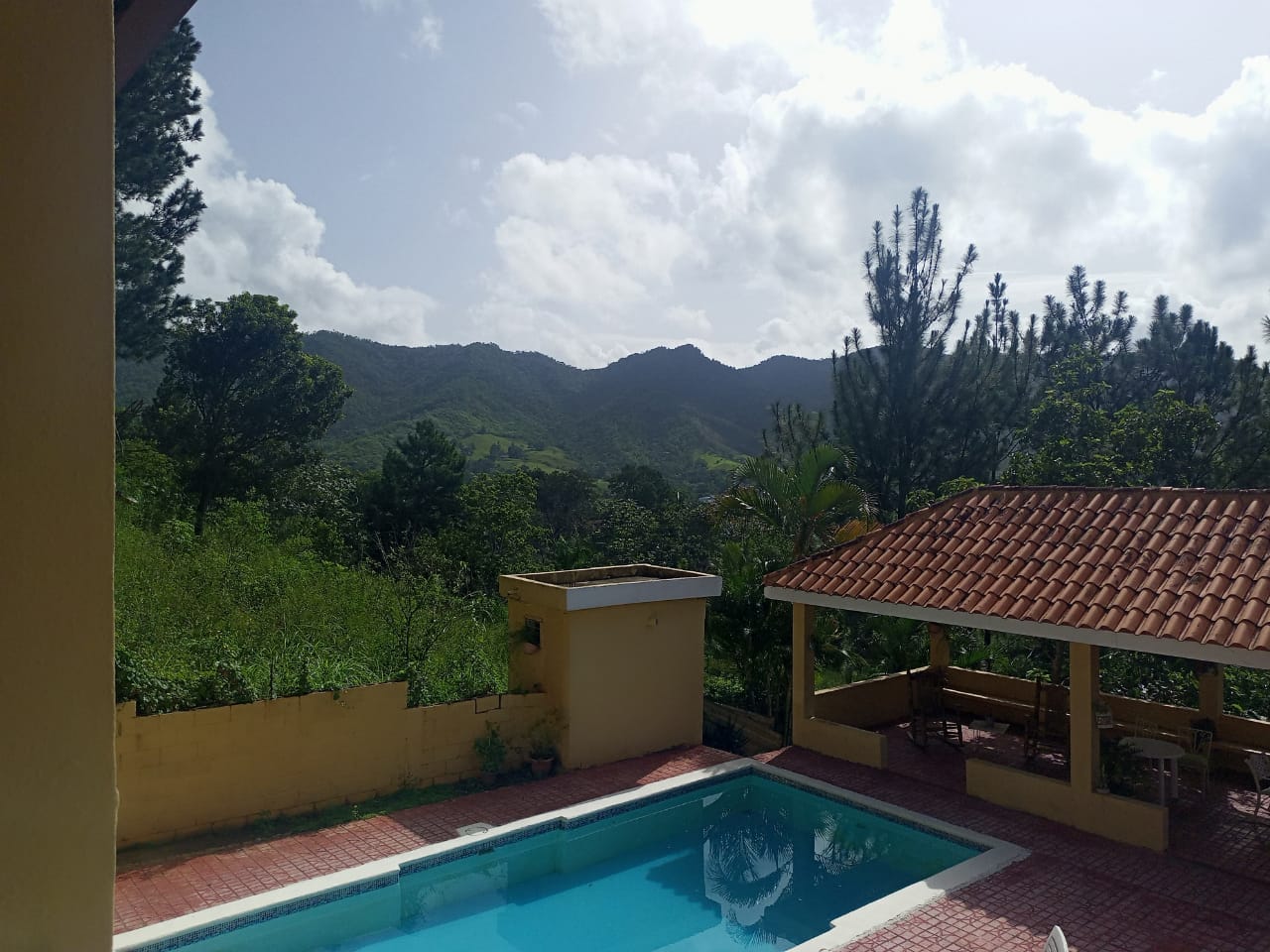 Villa en venta de 2 niveles Vista a la montaña. Foto 7192771-H3.jpg