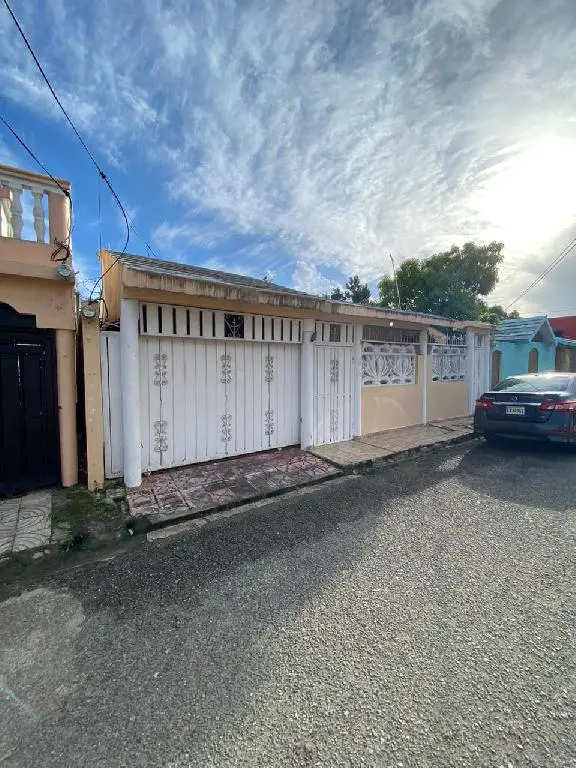 Hermosa casa de en venta en Lucerna RD6000000 propiedad  Foto 7193156-m1.jpg