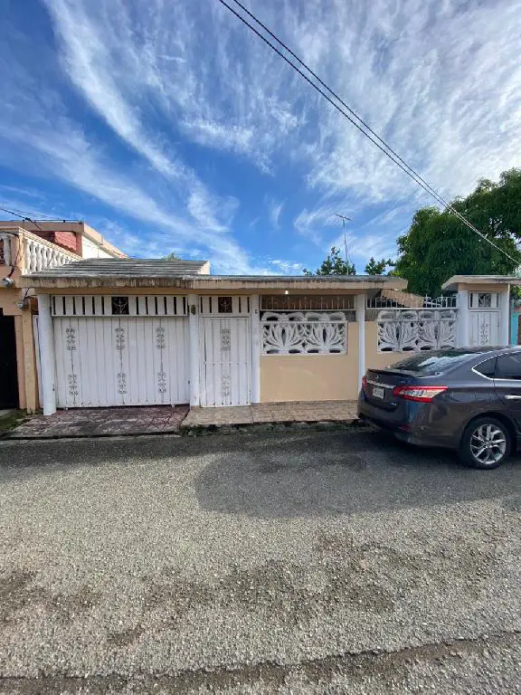 Hermosa casa de en venta en Lucerna RD6000000 propiedad  Foto 7193156-m2.jpg