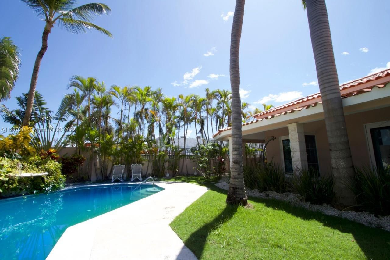 Villa de 7 Dormitorios en Res. Costa Bávaro Foto 7193273-4.jpg