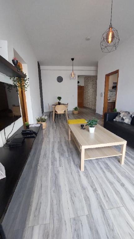 APARTAMENTO EN VENTA AMUEBLADO EN SERRALLES 2 HAB 2.5 BAÑ Foto 7193311-3.jpg