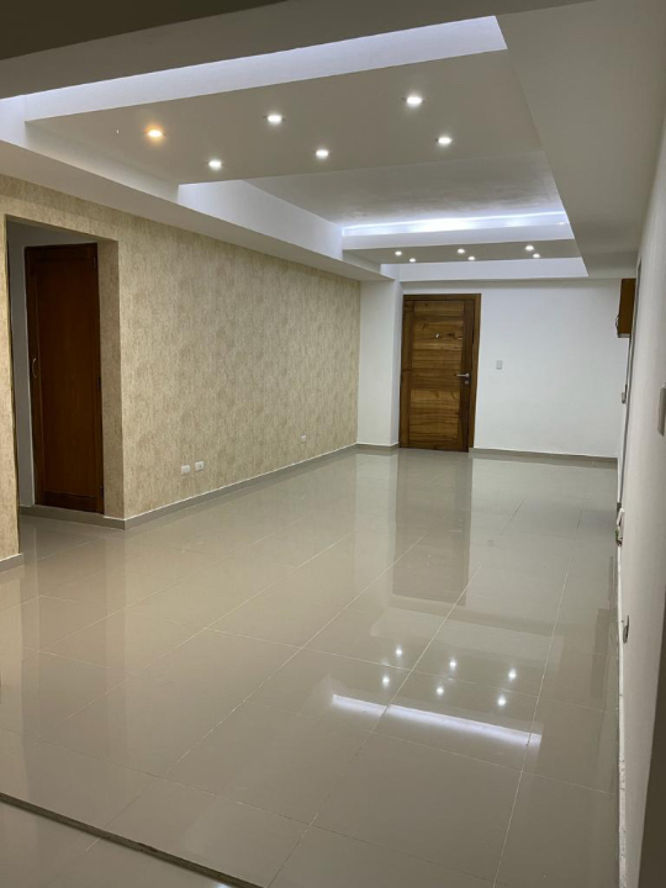 APARTAMENTO EN VENTA EN LOS ROS 2 HAB 2 BAÑOS 1 PARQUEO Foto 7193313-1.jpg