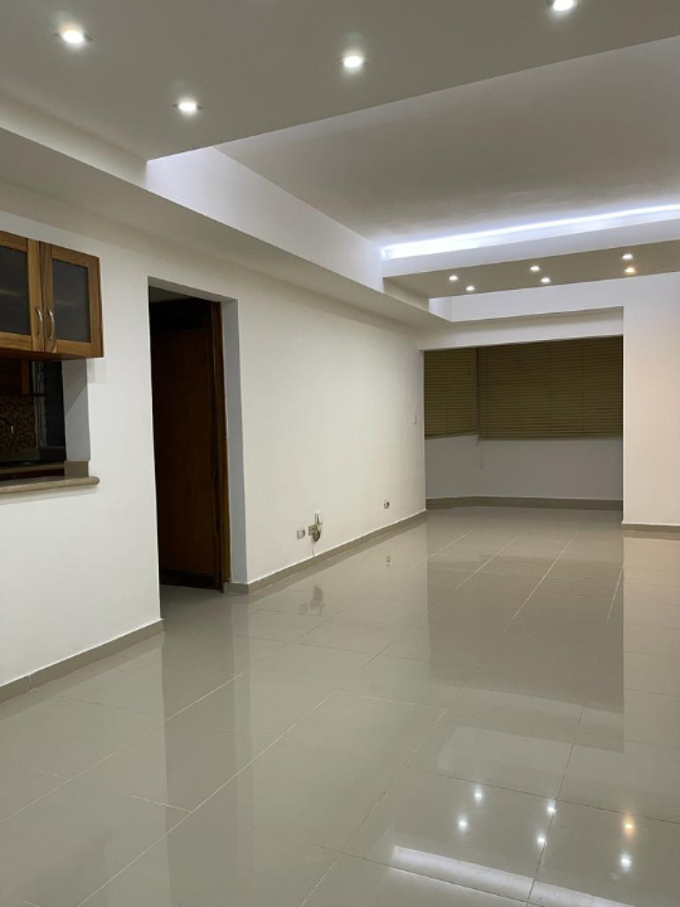 APARTAMENTO EN VENTA EN LOS ROS 2 HAB 2 BAÑOS 1 PARQUEO Foto 7193313-2.jpg